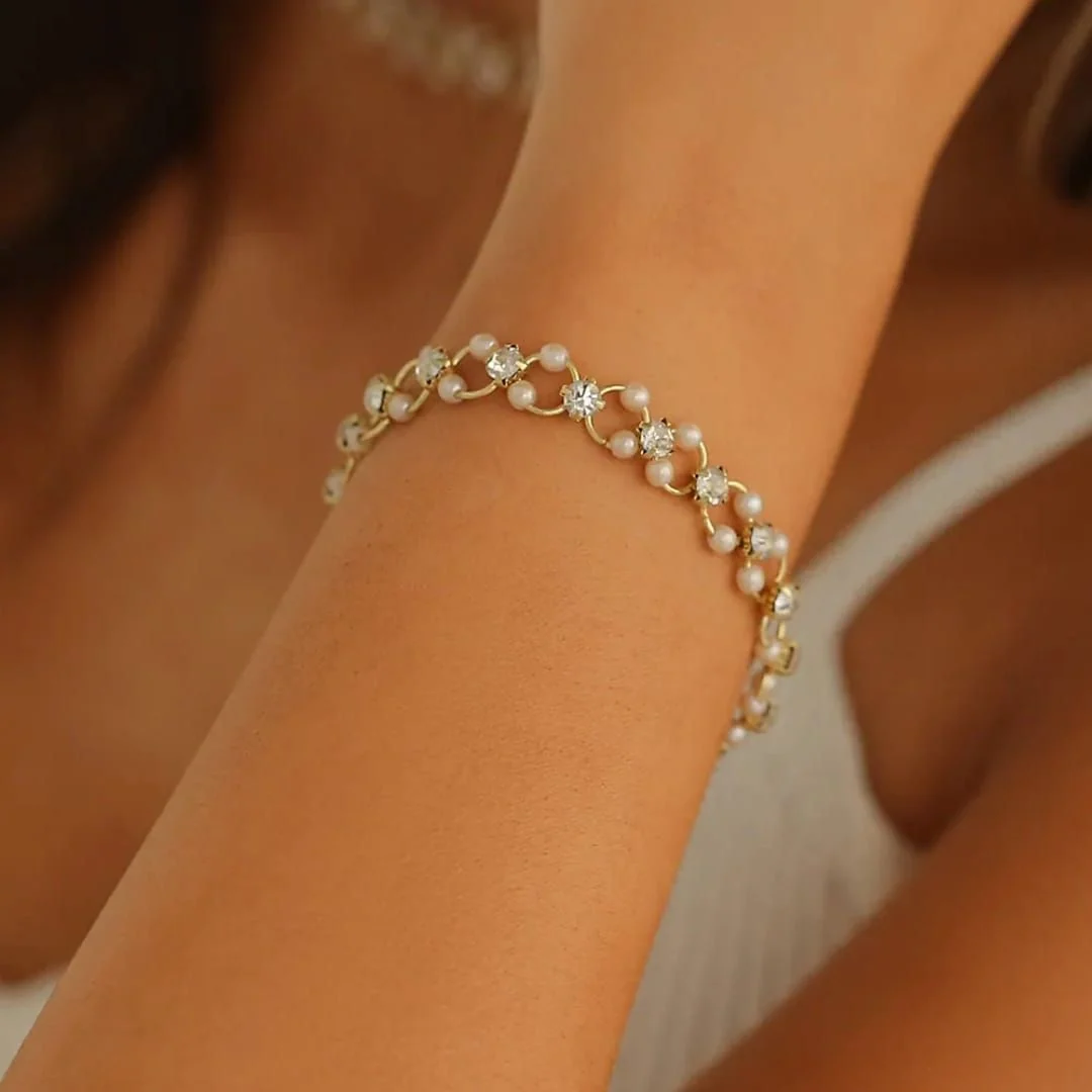 Ivory Glow Chain Bracelet - midzumi